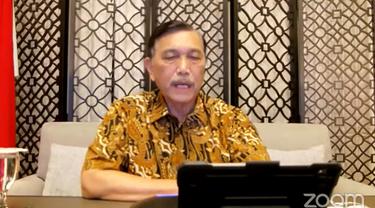 Menko Kemaritiman dan Investasi Luhut Binsar Pandjaitan saat konferensi pers evaluasi perpanjangan PPKM level.