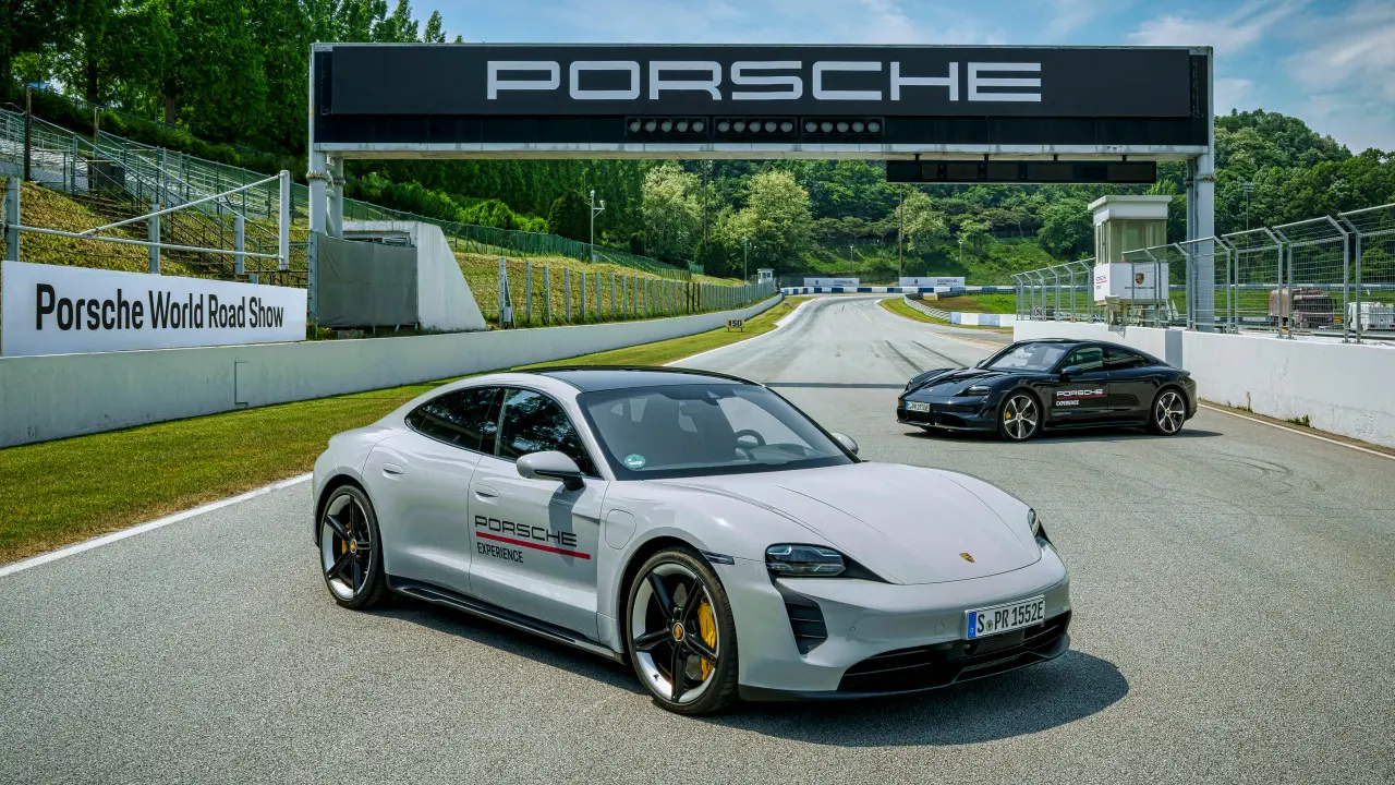 Porsche World Road Show