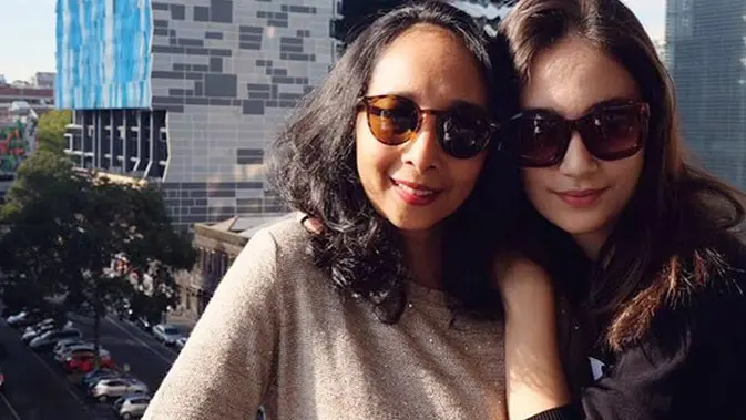 Cinta Ibu Seperti Udara Tak Tampak Namun Selalu Ada Parenting Fimela Com