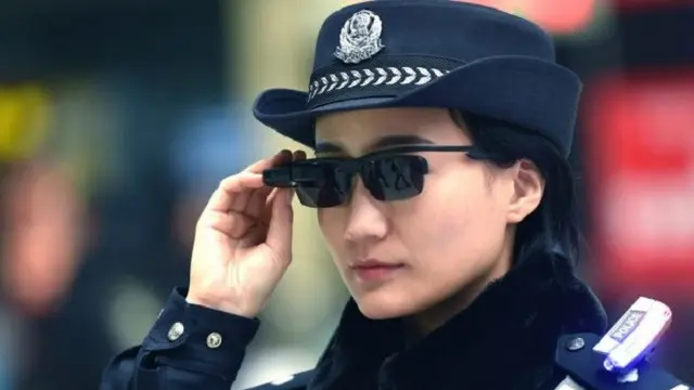 Polisi di China