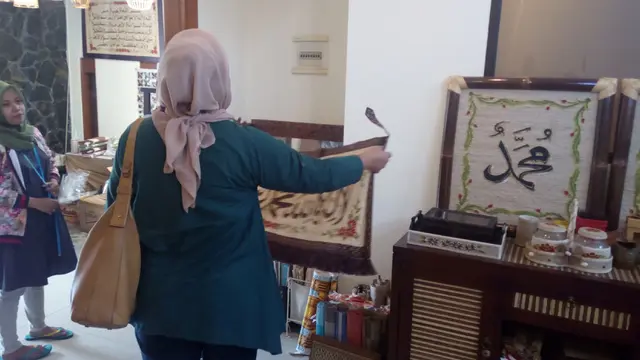 Produk Kerajinan Akar Wangi