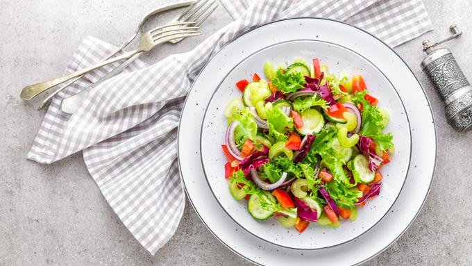 Resep Salad Sayur tanpa Mayonaise yang Cocok untuk Diet