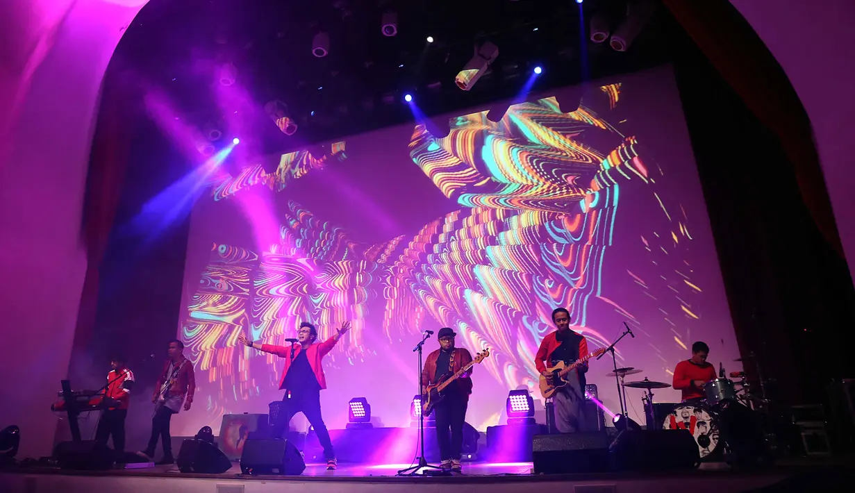 Setelah kepergian Giring, Nidji yang telah 15 tahun mewarnai industri musik Tanah Air harus tidur dalam waktu yang tidak bisa ditentukan. Begitu juga saat grup ini menggelar jumpa pers #SelamatTidurNIDJI. (Nurwahyunan/Bintang.com)