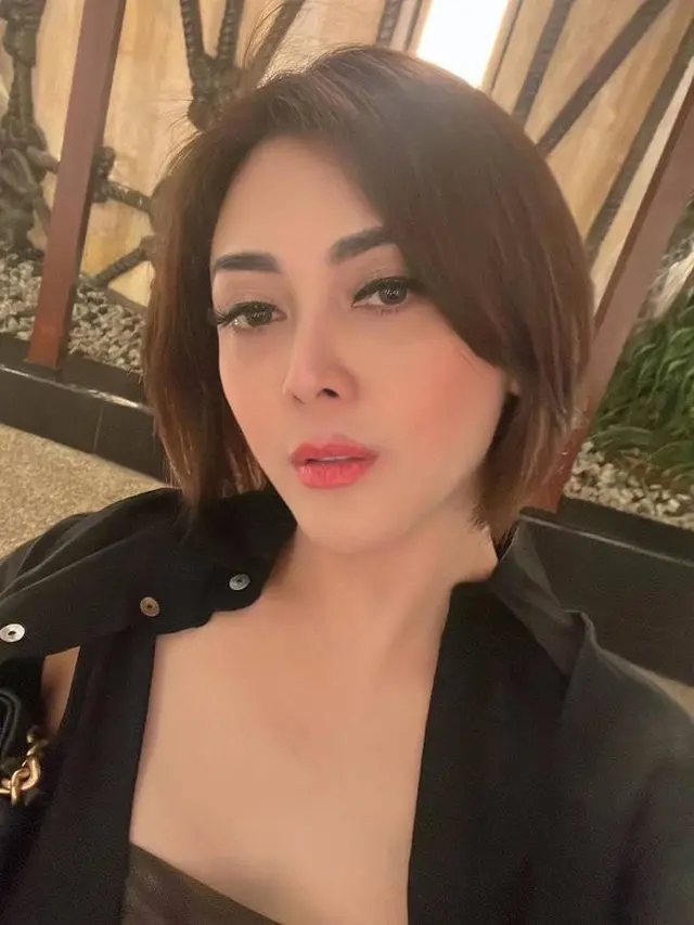 [Fimela] Dhena Devanka