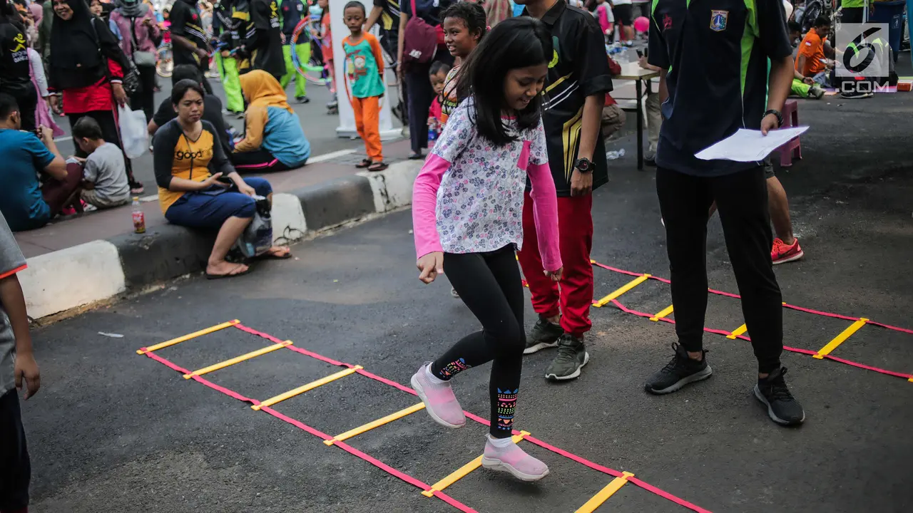 Senangnya Anak-Anak Bermain Permainan Tradisional di CFD