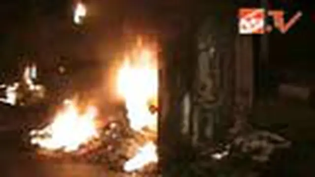 Setelah Motor, Massa Bakar Mobil Brimob