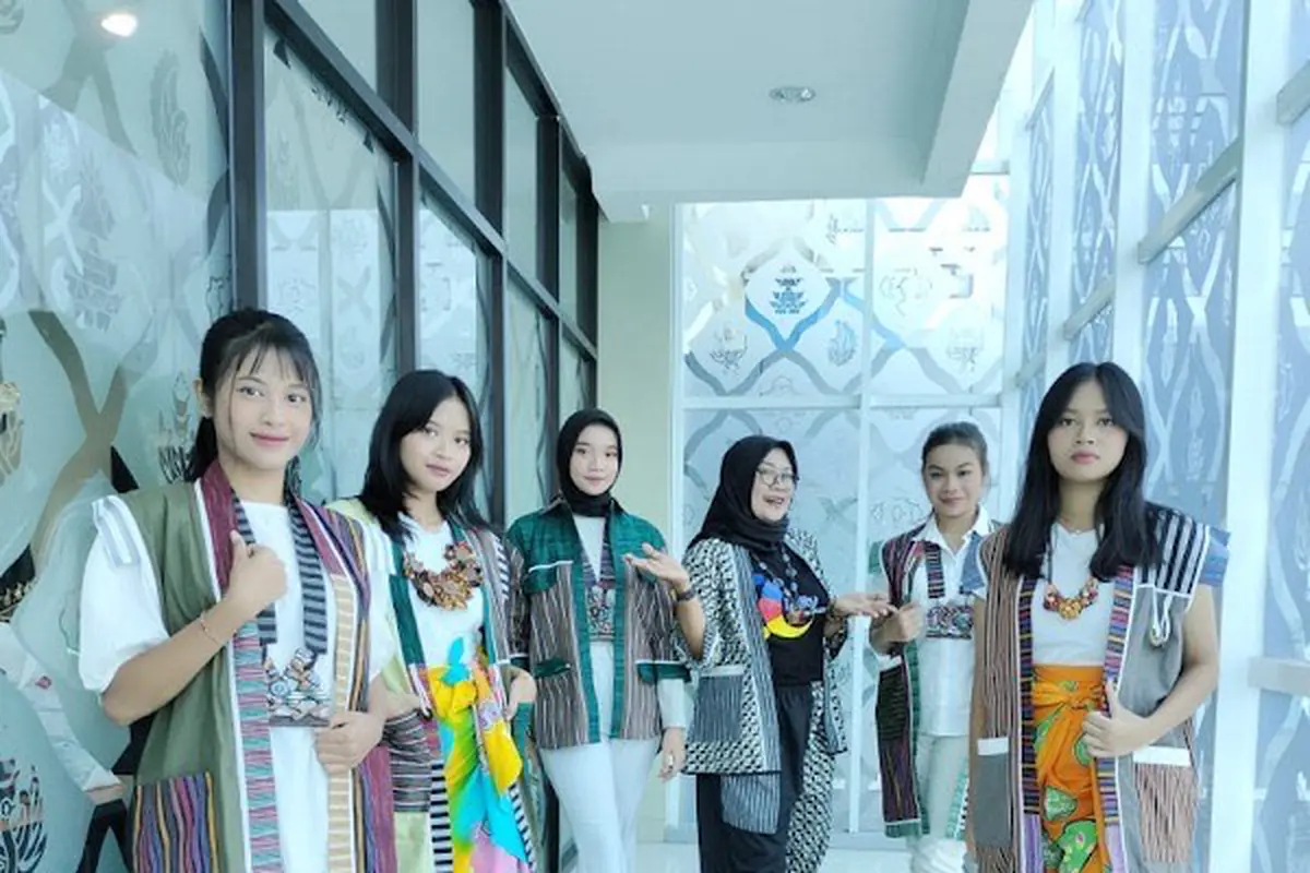 Dari Kain Perca jadi Busana Premium, Ini Kisah Batik Malessa yang Tumbuh Bersama BRI