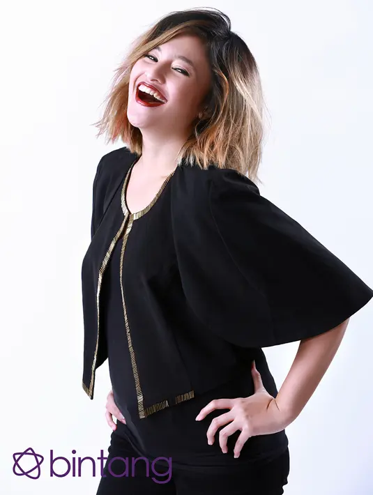 Tidak sedikit dari pengikut Marshanda yang menyarankan untuk kembali seperti dulu. Netizen ingin Chaca kembali mengenakan hijab yang istiqomah. (Fotografer: Deki Prayoga, Digital Imaging: Muhammad Iqbal Nurfajri/Bintang.com)