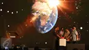 Wapres Jusuf Kalla membuka pameran Indo Defence 2016 Expo & Forum di JIExpo Kemayoran, Jakarta, (2/11). Pameran ini bertema “Bolstering Defence Industri Coorperation: Archieving a Global Maritime Fulcrum and Secure World”. (Liputan6.com/Faizal Fanani)