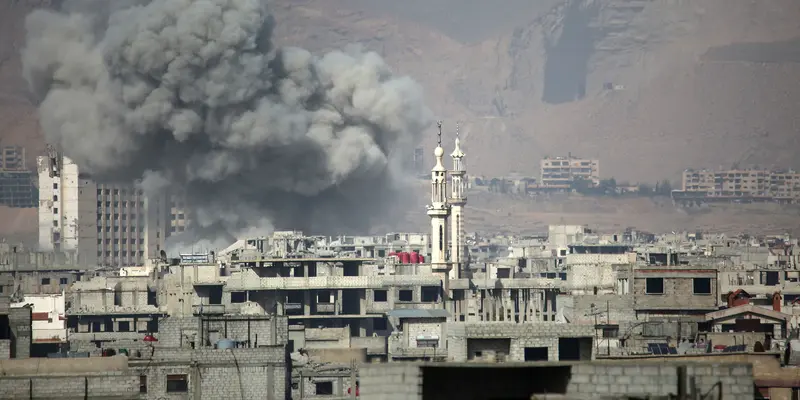 Detik-Detik Serangan Udara Rezim Assad Membombardir Ghouta Timur