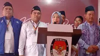 Ratu Zakiyah dan Najib Hamas Daftar ke KPU Kabupaten Serang, Sebagai Bacalon Bupati Serang 2024. (Kamis, 29/08/2024). (Yandhi Deslatama/Liputan6.com).