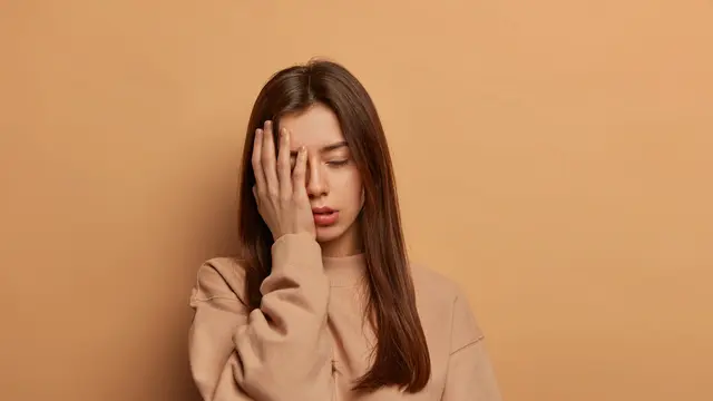 Ilustrasi Zodiak Red Flag