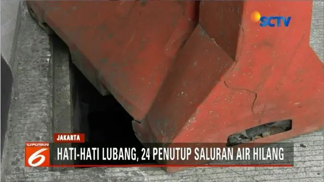 Sebanyak 24 tutup gorong-gorong underpass Mampang hilang. Belum diketahui mengapa penutup menghilang.