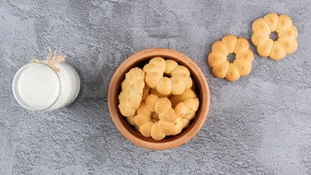 Menghindari Makanan Manis dan Bertepung