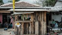 Sejumlah titik di permukiman warga yang berdekatan dengan kawasan industri Modern Cikande, Kabupaten Serang, Banten terdeteksi paparan radiasi radioaktif jenis Cesium-137. (Yasuyoshi CHIBA/AFP)