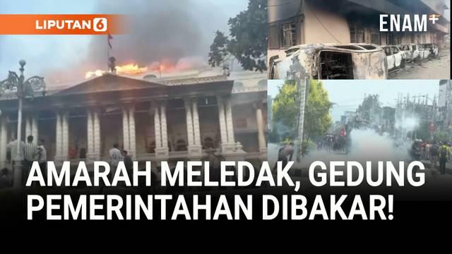Gelombang protes di Nepal semakin membara. Ribuan demonstran membakar gedung-gedung pemerintah termasuk kompleks Singha Darbar, pusat pemerintahan Nepal, Selasa (9/9). Rumah sejumlah pejabat juga diserang dan dibakar, sementara helikopter militer dik...