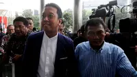 Ketua Umum PPP M Romahurmuziy memenuhi panggilan pemeriksaan penyidik KPK, Jakarta, Kamis (23/8). Romahurmuziy dipanggil untuk dimintai keterangan dalam kasus dugaan suap usulan dana perimbangan daerah dalam RAPBN-P 2018. (Merdeka.com/Dwi Narwoko)