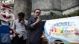 Direktur Utama PJAA Gatot Setyowaluyo memberikan sambutan sebelum meluncurkan Mobil Pintar Ancol di Ancol, Jakarta,  (15/6/2016). Mobil Pintar Ancol untuk meningkatkan minat baca anak-anak, khususnya di wilayah padat penduduk. (Liputan6.com/Faizal Fanani)