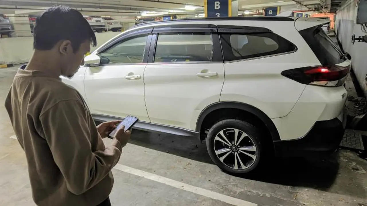 Cara Simpel Sewa Mobil Lepas Kunci untuk Nonton Konser di GBK