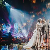 Momen ngunduh mantu Denny Caknan dan Bella Bonita. [Foto: Instagram/ ilp.lighting]