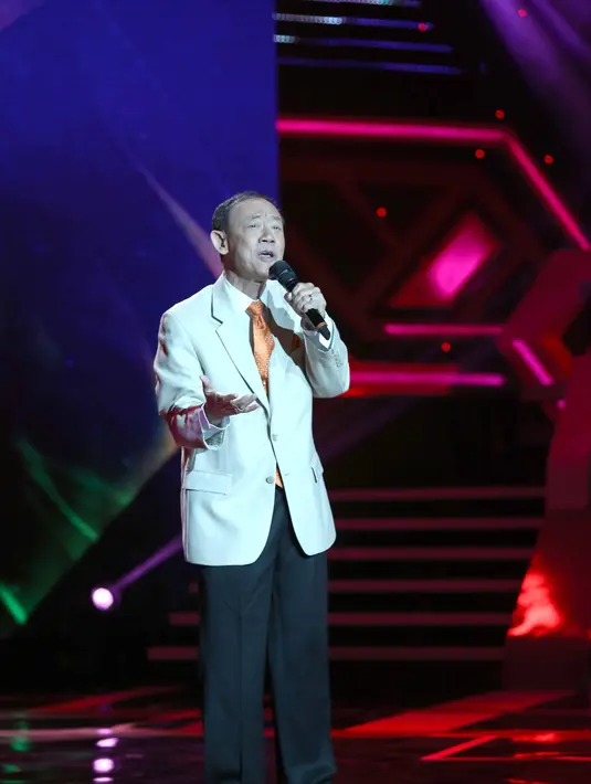 Pelantun lagu Beautiful Girls itu memuji konsep yang diangkat oleh Golden Memories. Menurutnya, acara yang mengangkat musik lawas itu bisa menjadi pengetahuan bagi anak muda jaman sekarang. (Nurwahyunan/Bintang.com)