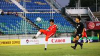 Thailand memastikan lolos ke semifinal setelah mengalahkan Singapura 2-0 di Stadion Thuwunna, Yangon, Minggu (10/9/2017). (Bola.com/AFF)