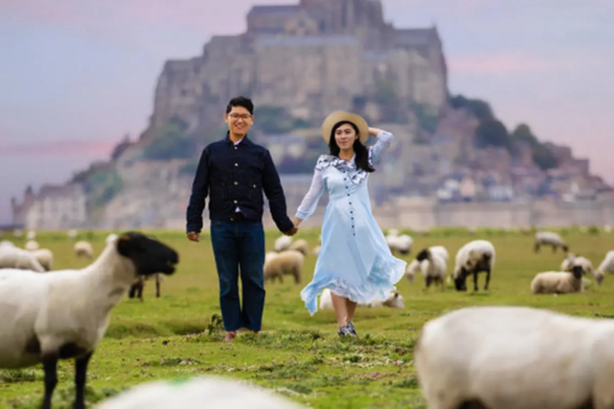 couple romantis bahagia