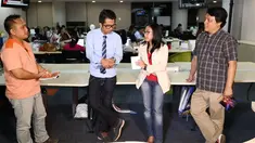 News Flash kali ini membahas tentang batas penyerahan berkas kelengkapan partai politik, juga membahas tentang tindak kejahatan dengan cara pembiusan yang mengintai para Tenaga Kerja Indonesia. dan mada berita terpopuler yang ada di Liputan6.com