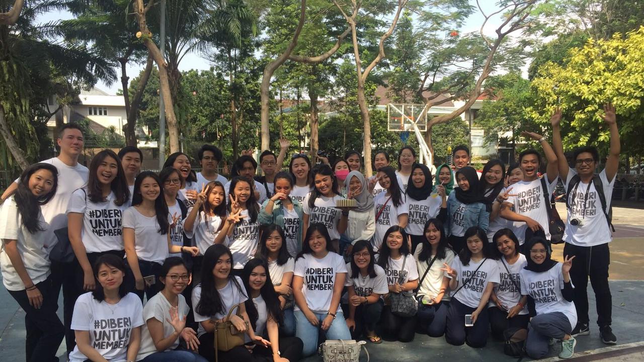 Diberi untuk memberi berbagi nasi kotak