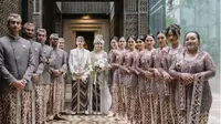 7 Potret Semringah Refal Hady di Pernikahan Dewi Paramita Mici, Menawan Jadi Groomsmen