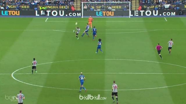 Ayoze Perez menyumbangkan satu gol dan satu assist saat Newcastle mengalahkan Leicester City 2-1. This video is presented by Ballball.