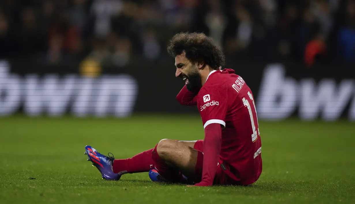Reaksi penyerang Liverpool Mohamed Salah saat bertandang ke markas Toulouse pada pekan ke-4 Grup E Liga Europa 2023/2024 di Stadium de Toulouse, Jumat (10/11/2023) WIB. (AP Photo/Thibault Camus)