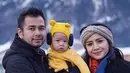Raffi Ahmad dan Nagita Slavina beserta anaknya, Rafathar Malik Ahmad, bersama keluarga besarnya berlibur ke Eropa. (Foto:Instagram/raffinagita1717)