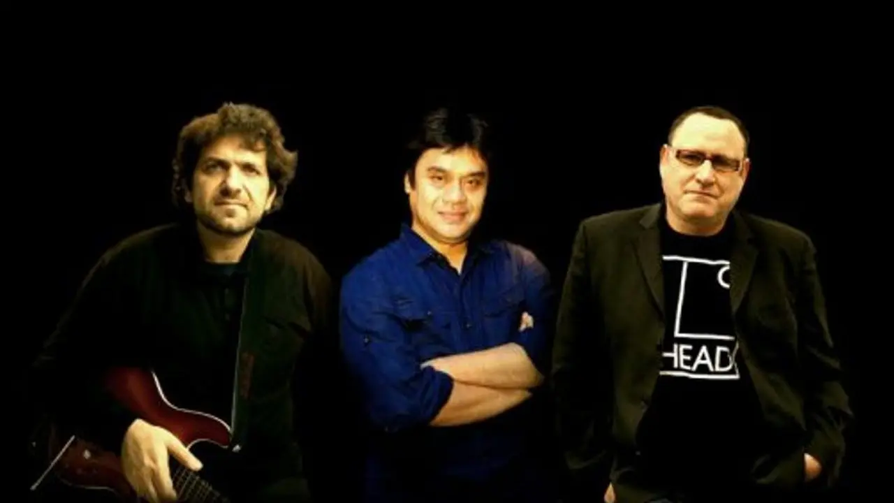 Dwiki Dharmawan, World Peace Trio. (http://dwikidharmawan.net)