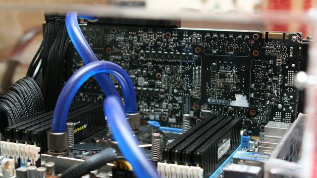 motherboard  (sumber: Pixabay)