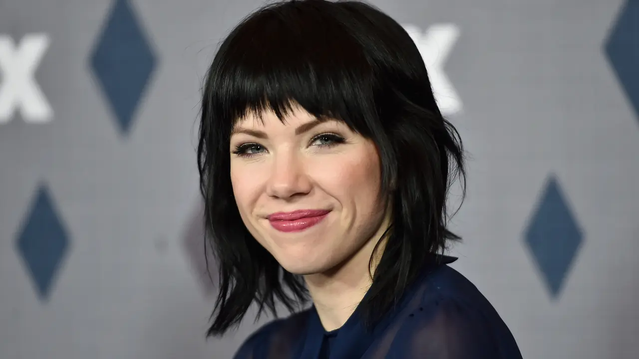 [Bintang] Bakal Rilis Lagu Baru, Carly Rae Jepsen Tebar Kode di Instagram