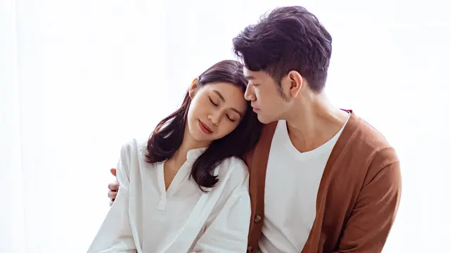 pasangan cinta bahagia