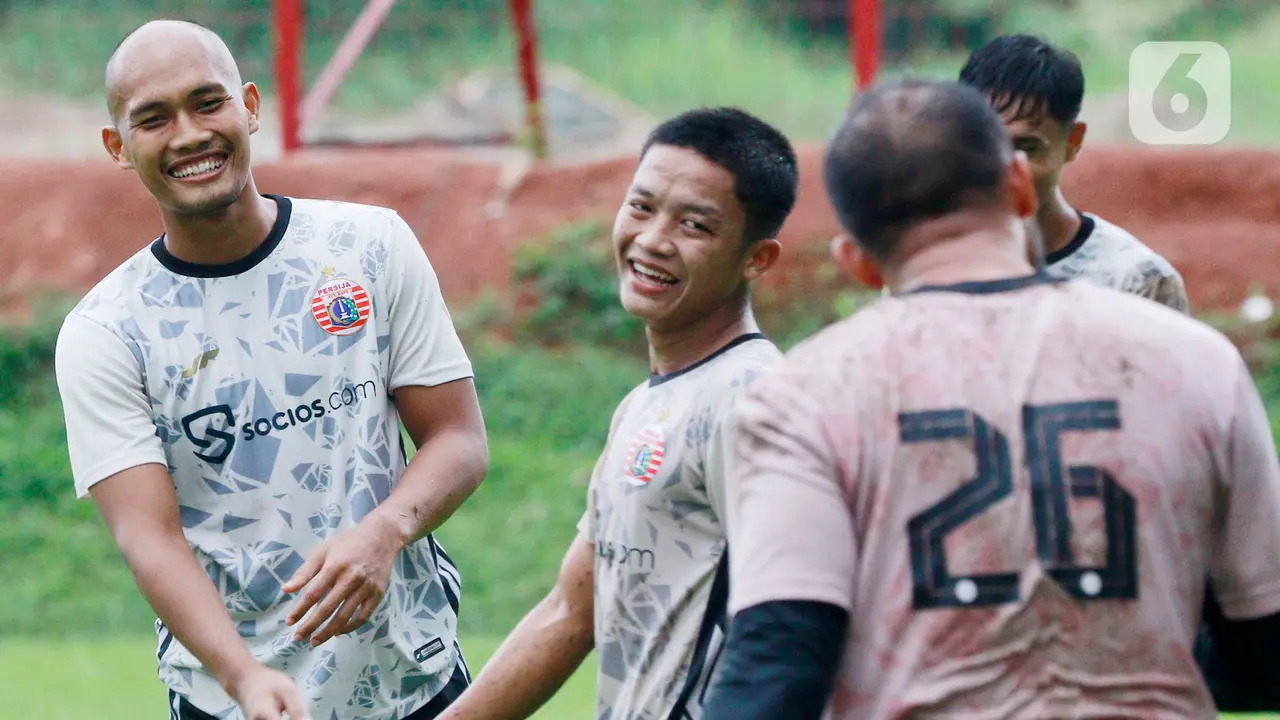 Persija Jakarta Bersiap Jelang Hadapi Persib Bandung di BRI Liga 1