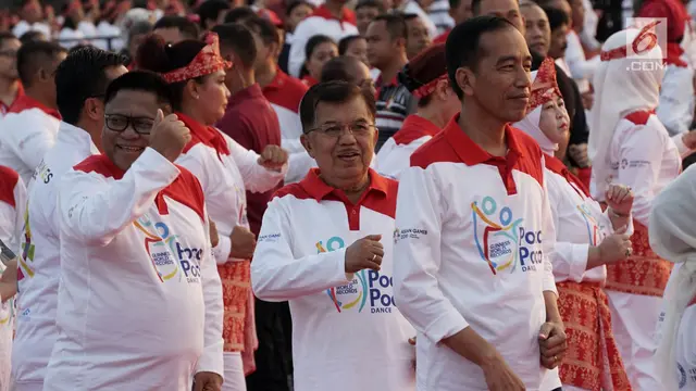 Gaya Jokowi dan Jusuf Kalla Meriahkan Pemecahan Rekor Tari Poco-Poco