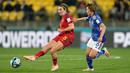 Jepang berhasil menggusur Spanyol dari posisi puncak klasemen sementara Grup C usai mengandaskan mereka dengan skor telak 4-0. Gol tersebut diciptakan oleh Hinata Miyazawa (12’, 40’), Riko Ueki (29’), dan Mina Tanaka (82'). (AP Photo/John Cowpland)