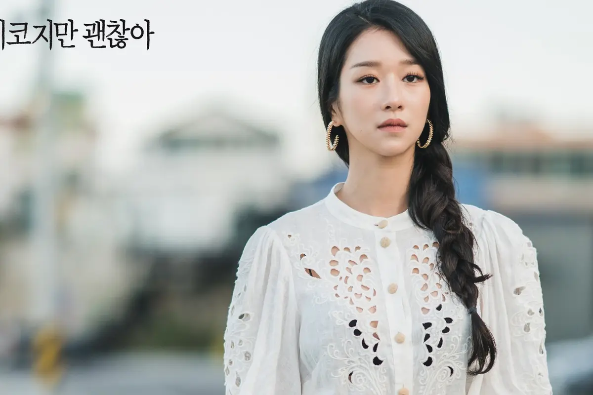 Tiru Gaya Makeup ala Seo Ye Ji dalam Drama It’s Okay To Not Be Okay, Tampilkan Sisi Misterius yang Menggoda