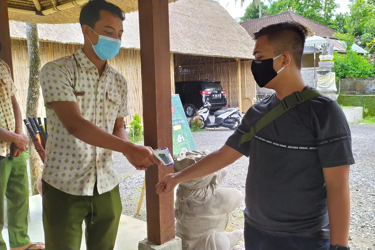Penerapan Protokol Kesehatan di Tempat Wisata di Bali.