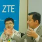  Dr. Jess Li, Vice President of Global Marketing and Research ZTE USA (kanan), dalam konfrensi pers di sela-sela Bandung ICT Expo dan ANJA 2016 di Telkom University