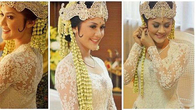 Nincak Endog Upacara Pemecahan Telur Di Pernikahan Adat Sunda Lifestyle Fimela Com