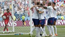 Para pemain Inggris merayakan gol yang dicetak Harry Kane ke gawang Panama pada laga grup G Piala Dunia di Stadion Nizhny Novgorod, Nizhny Novgorod, Minggu (24/6/2018). Inggris menang 6-1 atas Panama. (AP/Antonio Calanni)