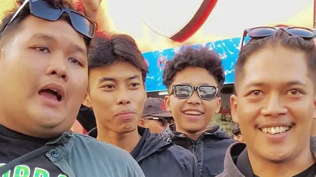 Suporter PSS: Kalau PSS Sleman main itu semua tanggal merah