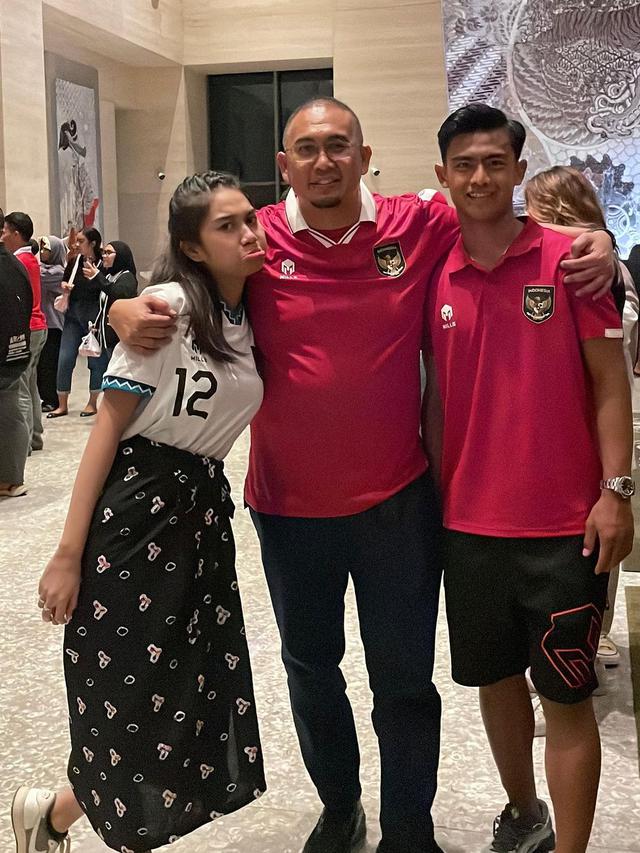 Pratama Arhan dan Azizah