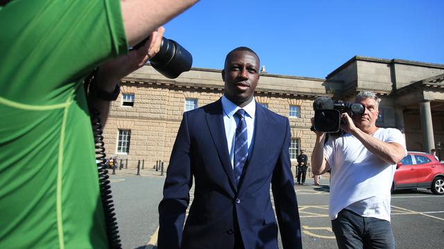 Ekspresi Bek Man City Benjamin Mendy Usai Disidang Terkait Kasus Pemerkosaan