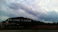 Ikon sekaligus landmark kota Batam di Bukit Clara ini rencananya akan dipindahkan di dekat Bandara Hang Nadiem. Foto: liputan6.com/ajang nurdin