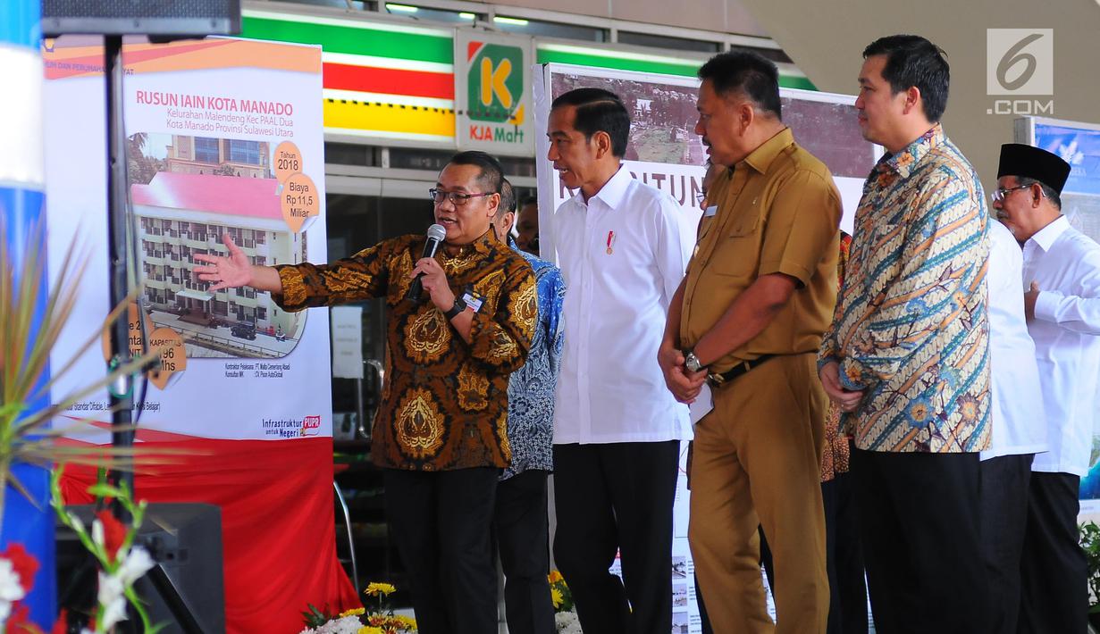Presiden Joko Widodo mengikuti prosesi peresmian proyek Kawasan Ekonomi Khusus (KEK) di Bandara Sam Ratulangi, Manado, Senin (1/4). Jokowi meresmikan tiga KEK, Rusun Mahasiswa IAIN Kota Manado dan Rusun Mahasiswa UKI Kota Tomohon. (Liputan6.com/Angga Yuniar)